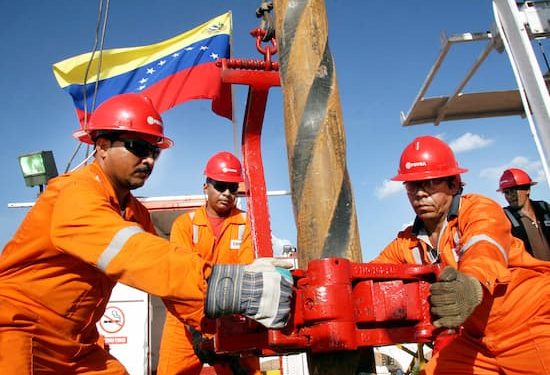 VENEZUELA PETROLERA