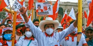El candidato ha propuesto un cambio hacia una Constitución solidaria, humanista, rescatista y nacionalizadora