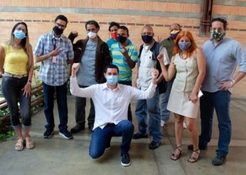 Equipo de Cuatro F Web