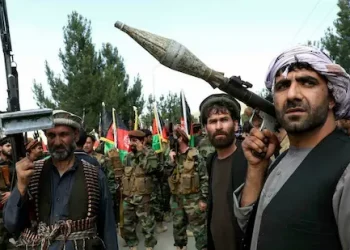 La globalización capitalista ha brindado la oportunidad a muchos gobiernos neoliberales de privatizar, progresivamente, tanto la industria del control y el orden público interno, como en intervenciones militares en el exterior, en guerras delegadas