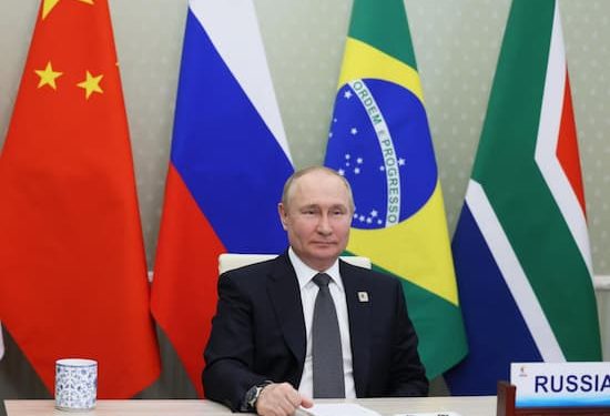 El 22 de junio, durante su intervención en el Foro Empresarial de los BRICS, Putin anunció que "el volumen de los suministros de petróleo ruso a China y la India está creciendo notablemente. La cooperación en materia de agricultura se está desarrollando rápidamente