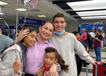 Si el secuestro del avión venezolano ya demostraba que la justicia argentina estaba a las órdenes de Washington, la persecución a la mismísima vicepresidenta prueba la profundidad de la infiltración