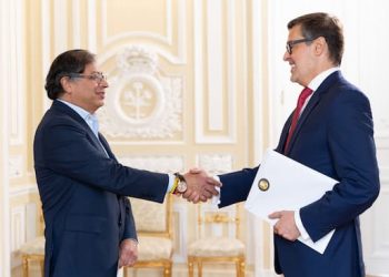El embajador Félix Plasencia entregó sus cartas credenciales al presidente Gustavo Petro, en un acto cargado de significados auspiciosos