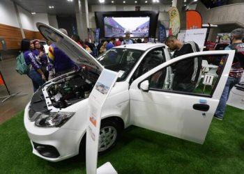 Pronto en los terrenos circundantes, y con la ayuda de la República Islámica de Irán y otros inversores, montaremos el primer Parque Científico Tecnológico de Venezuela, en las inmediaciones del Instituto Venezolano de Investigaciones Científicas (IVIC)