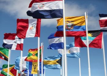 América Latina debe enfrentar el futuro cercano con acuerdos eficientes, realistas, justos; que la haga jugar un rol preponderante en el mundo. Si logra conformar un bloque sólido, en este momento de bloqueización, será importante en la multipolaridad