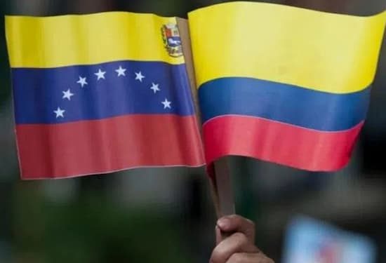 Restablecimiento del comercio Venezuela-Colombia 1 Banderas Venezuela y Colombia