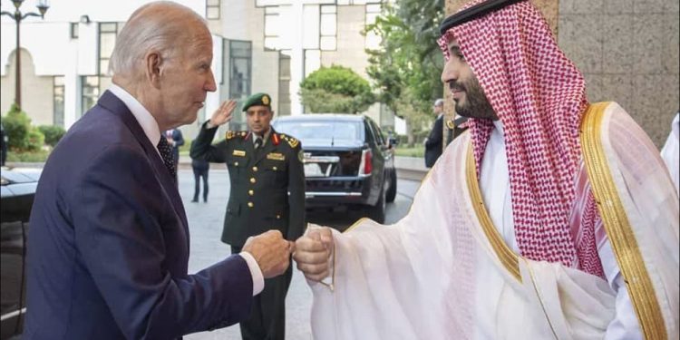 Estados Unidos recibió una bofetada en la OPEP + y trata de hacer control de daños. La opción Venezuela incrementa su fuerza, conforme lo dicen diversos medios globales especializados en temas económicos, la UE se deteriora, Rusia gana