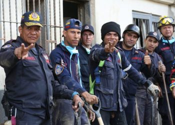 Venezuela felicita labor de cuerpos rescatistas en Las Tejerías (Foto AVN)