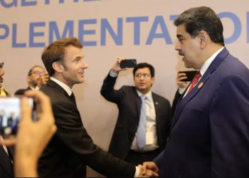 Presidente de Venezuela, Nicolás Maduro y el líder francés, Emmanuel Macron en la COP 27
