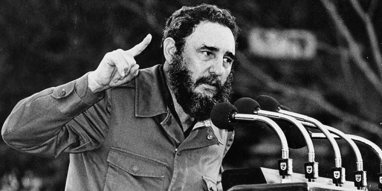 Gracias, Fidel, por sembrar conciencia en cada mujer y cada hombre de pueblo. Por enseñarle a la humanidad que “una revolución para que sea irreversible debe ser cultural”. Por hacer zarpar el Granma. Por plantar el deporte en la juventud
