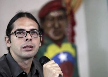 “El fascismo digital es la supresión del otro, es la sociedad de consumo que hace todo aparentemente consumible, desde la comida hasta el deseo sexual, lo que nos empuja a conformarnos y no pensar”