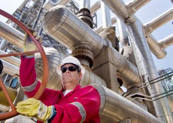 Básicamente, estamos hablando de un proceso gradual de restablecimiento de la relación comercial en materia petrolera entre Venezuela y EEUU, rota después de 100 años de ininterrumpido suministro