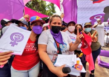 Palabra de Mujer: La narrativa política de las mujeres