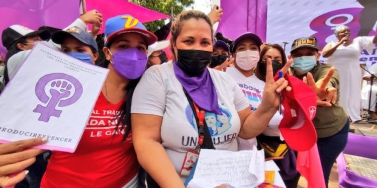 Palabra de Mujer: La narrativa política de las mujeres