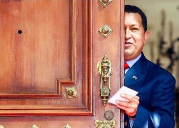 Chávez rompiendo el protocolo 10 años después | Por: Victoria Torres Brito