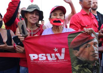 Punto Crítico: Chávez es presente y es futuro