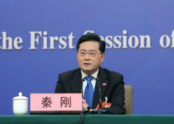 秦刚部长2023年两会记者会实录【中西】