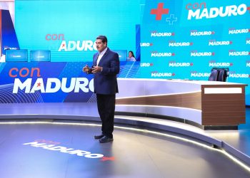 Con Maduro +