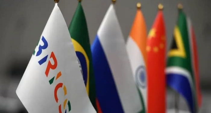 LOS BRICS: Nuevo orden económico y patada al hegemón