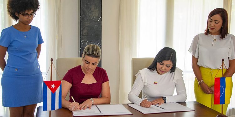 Juventudes de Cuba y Venezuela consolidan hermandad