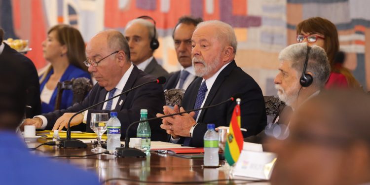 Intervención inaugural de la Reunión de Presidentes de los países de América del Sur.