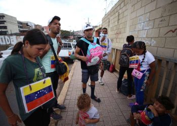 Migrantes venezolanos: Un negocio redondo