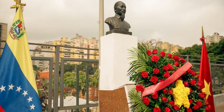 Celebración del 133 aniversario del natalicio de Ho Chi Min