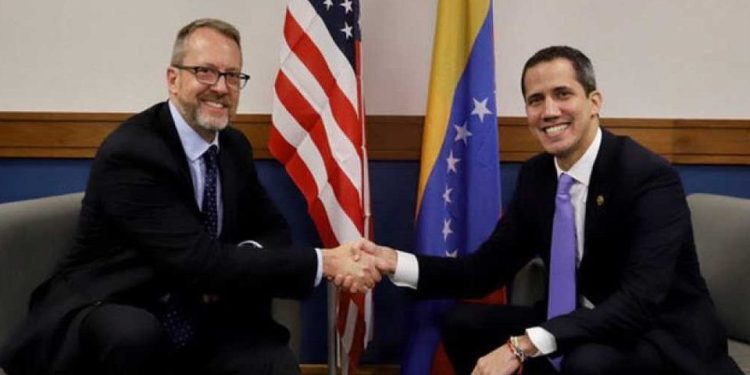 Guaidó y James Story, los más botados