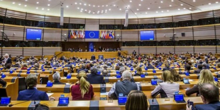 Punto Crítico | La infamia de los fascistas en el Parlamento Europeo