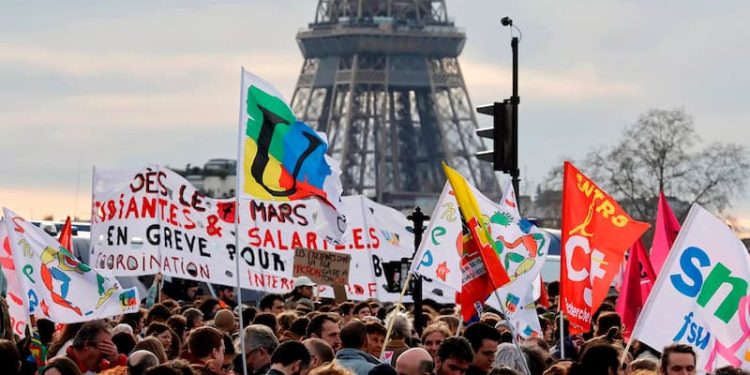 Francia No son los migrantes, es el sistema