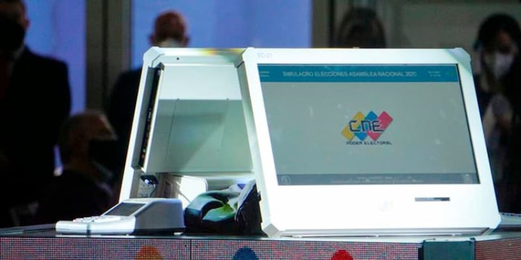 La abogada Carmen Stebbing, exconsultora jurídica del CNE, opinó que al utilizar el listado oficial del ente electoral, los partidos opositores han reconocido que es confiable