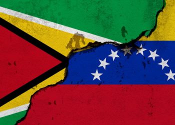 El presidente Nicolás Maduro calificó de “ilegal” la ronda de licitación; porque Guyana está ofertando un área marítima que se encuentran dentro de la zona en disputa entre ambos países, un territorio de 160.000 kilómetros cuadrados