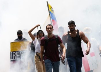 Simón: el gran varón y el terrorista