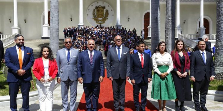 Un Parlamento de lucha y de gobierno