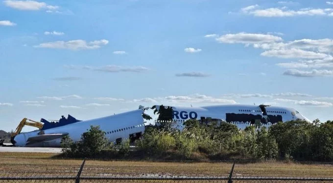 ¡Miserables! Estados Unidos destruyó avión robado a Venezuela