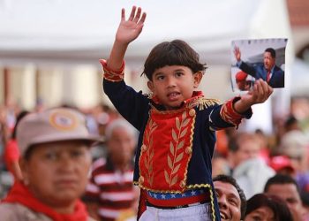 Chávez siempre en la contienda