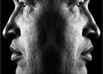 Al igual que Jano, ve al pasado porque sabe que “no haremos el futuro grande que estamos buscando si no conocemos el pasado grande que tuvimos”