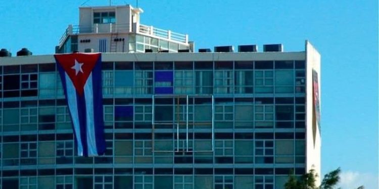 Convoca Cuba al Encargado de Negocios de EEUU para protestar por la conducta injerencista de su gobierno Comunicado de Cancillería de Cuba