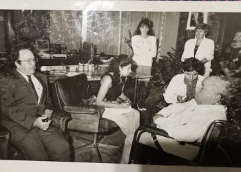 Cuando alguien le preguntaba ¿cómo estás? Respondía «Chévere cambur pintón, parchita, mango, cotoperí, guanábana, melón» y le ofrecía una inmensa sonrisa. Su filosofía de vida era vencer a la adversidad