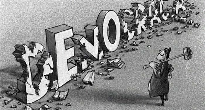 Democracia bajo amenaza 1 Democracia bajo amenaza
