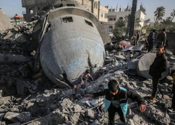 “Los países cómplices de Israel protegen a los criminales de guerra, mientras persiguen a los pueblos libres y los Estados soberanos” Nicolás Maduro (VIII Cumbre de la CELAC) 2 de marzo 2004