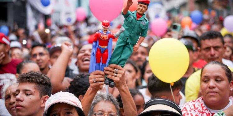 La oposición bloqueó y sancionó a PDVSA, generando casi mil medidas de asfixia económica contra la población venezolana