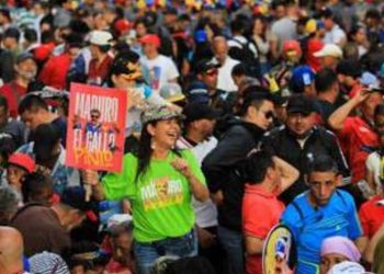 Uníos libertarios de todos los rincones