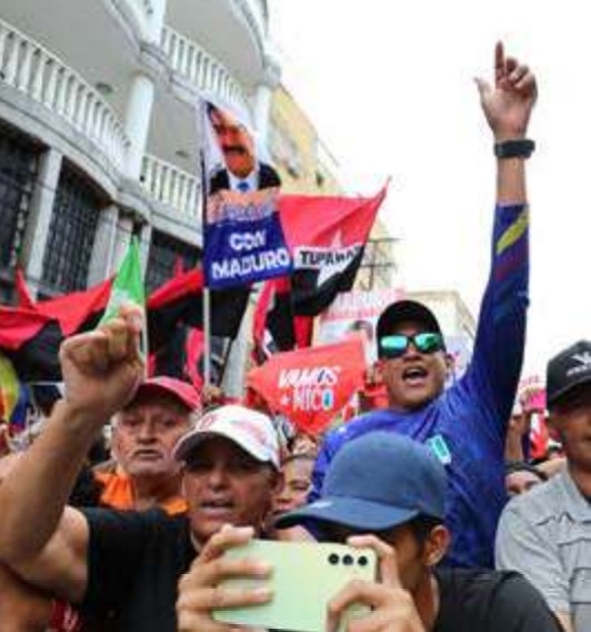 Quienes nos encontramos en Venezuela podemos discernir realmente lo que ocurre versus lo que señalan los grandes medios de comunicación occidental, que han llegado a señalar que los únicos candidatos son el de la ultra derecha y Nicolás Maduro