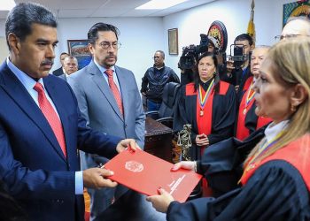 “El recurso es para que la Sala Electoral del TSJ se aboque a dirimir este ataque al proceso electoral y aclare todo lo que hay que aclarar (…) He apelado a la Constitución por la paz de Venezuela”