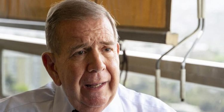Edmundo González abandonó Venezuela
