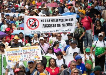 Más allá de las diferencias entre derecha, ultraderecha y populismo de derecha tienen en común la subordinación total al imperialismo, el desprecio al Estado interventor, la creación de falsas narrativas de odio hacia referentes políticos y partidos que representan los intereses de las grandes mayorías