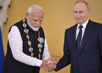 Tel Aviv agrede a sus vecinos como si tuviera una patente de corso con poderosas prerrogativas. No sólo eso, ataca instalaciones humanitarias, zonas de refugiados que tienen la bandera de la ONU