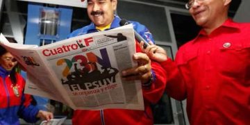 Dos cumpleaños que celebramos en batalla y lealtad absoluta porque sabemos que la patria se juega en estas horas y la Doctrina del Padre Libertador Simón Bolívar es ese eje de preservación y avance