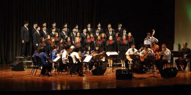 Orfeón y Estudiantina de la UCV